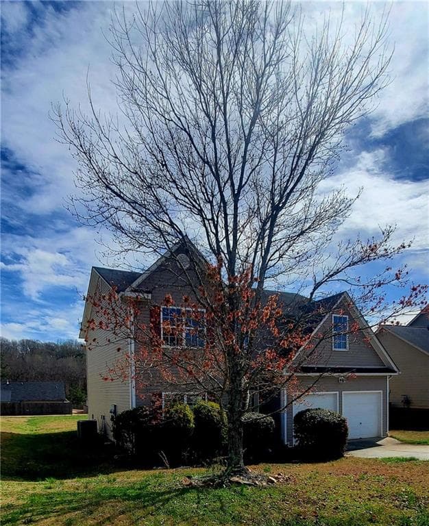 4 bedroom, 3 bathroom single family residence sold at 237 summergate Lane, Villa Rica, GA 30180