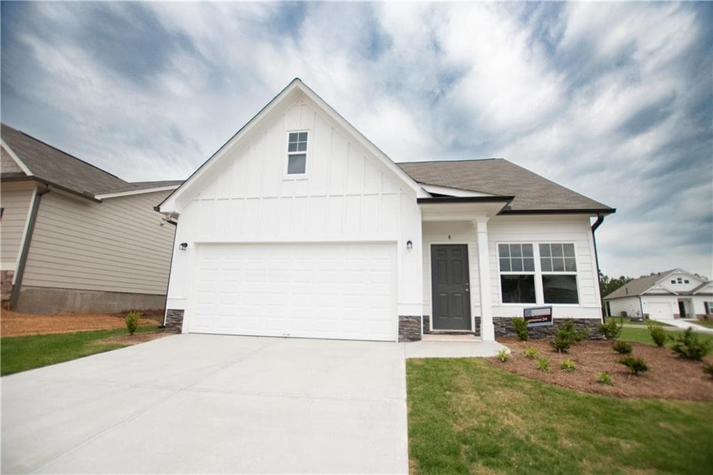 3 bedroom, 3 bathroom single family residence sold at 8 Rosebud Lane, Dallas, GA 30132
