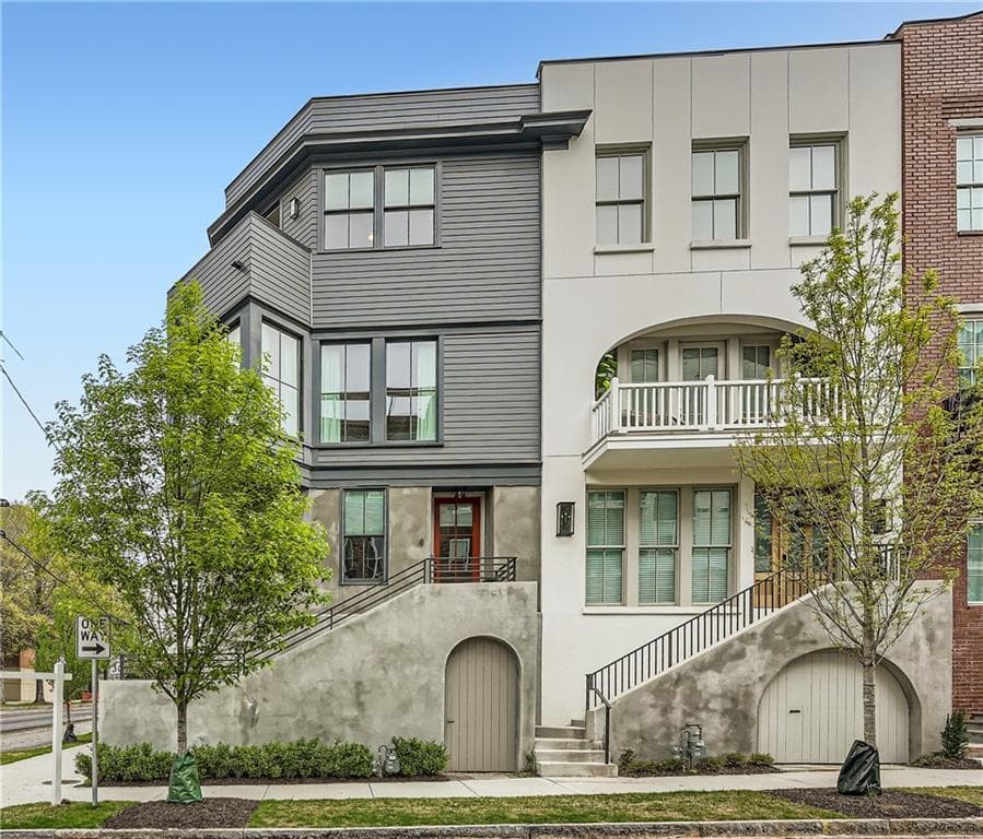 3 bedroom, 4 bathroom townhouse sold at 8 Bass Street, Atlanta, GA 30315
