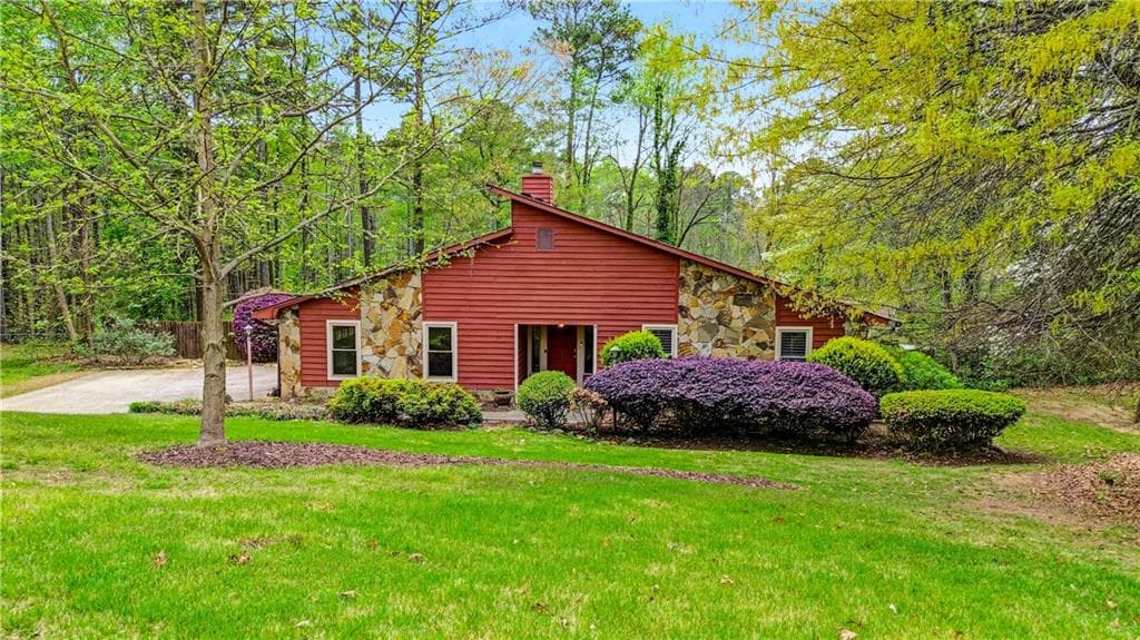 3 bedroom, 4 bathroom single family residence sold at 3976 Stacy Lane, Snellville, GA 30039
