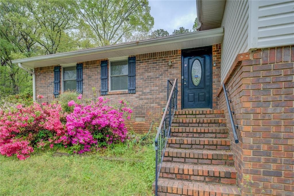 2198 Kings Forest Drive, Conyers, GA 30013 — most recent listing photo