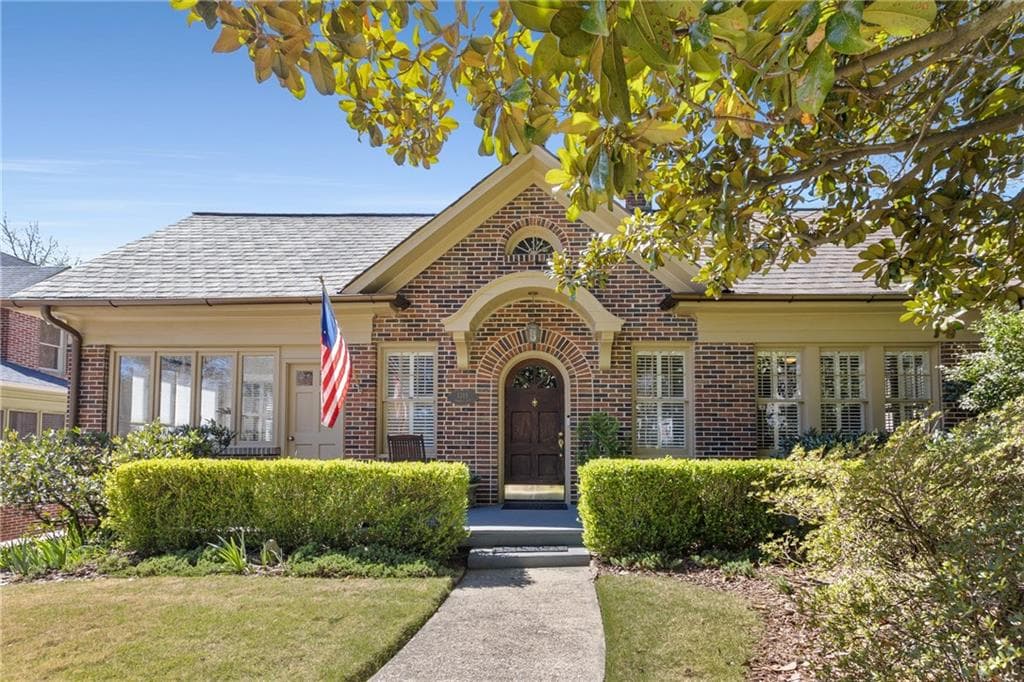 3 bedroom, 3 bathroom single family residence sold at 1285 Oakdale Road, Atlanta, GA 30307