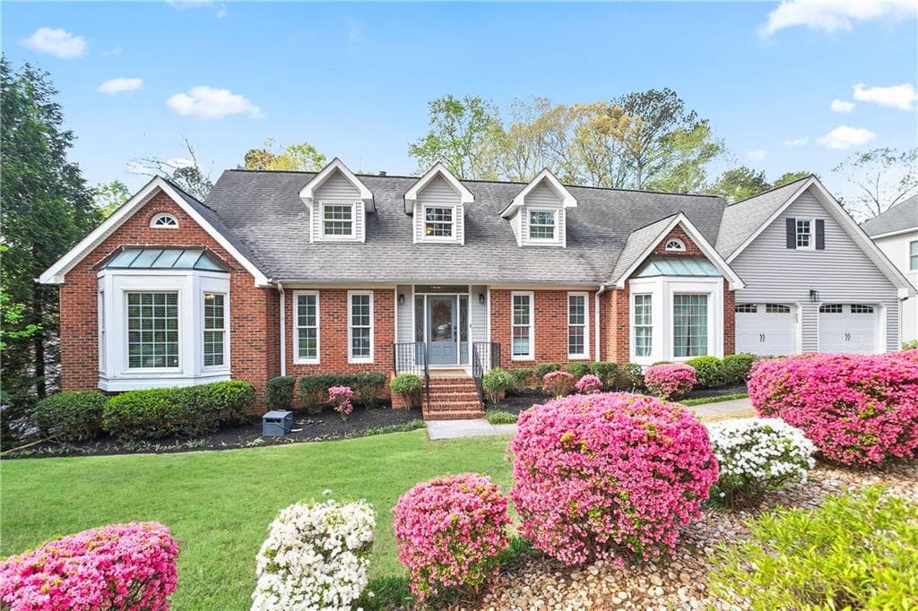 5 bedroom, 4 bathroom single family residence sold at 4086 Norton Place, Smyrna, GA 30082