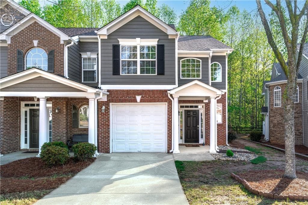 2 bedroom, 3 bathroom townhouse sold at 2732 Pierce Brennen Court, Lawrenceville, GA 30043