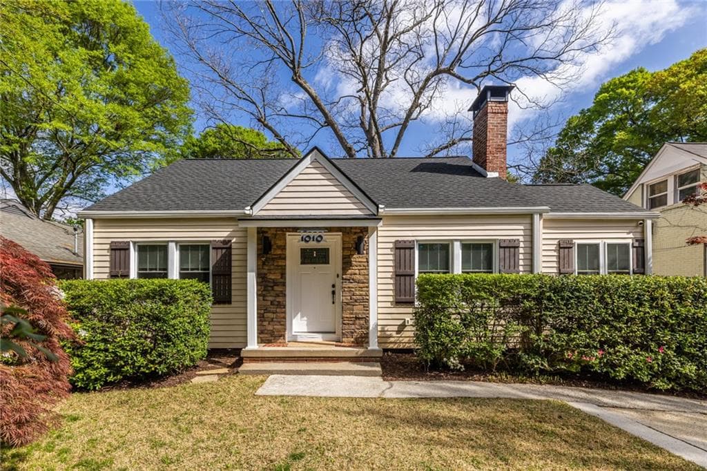 4 bedroom, 3 bathroom single family residence sold at 1010 Eden Avenue, Atlanta, GA 30316