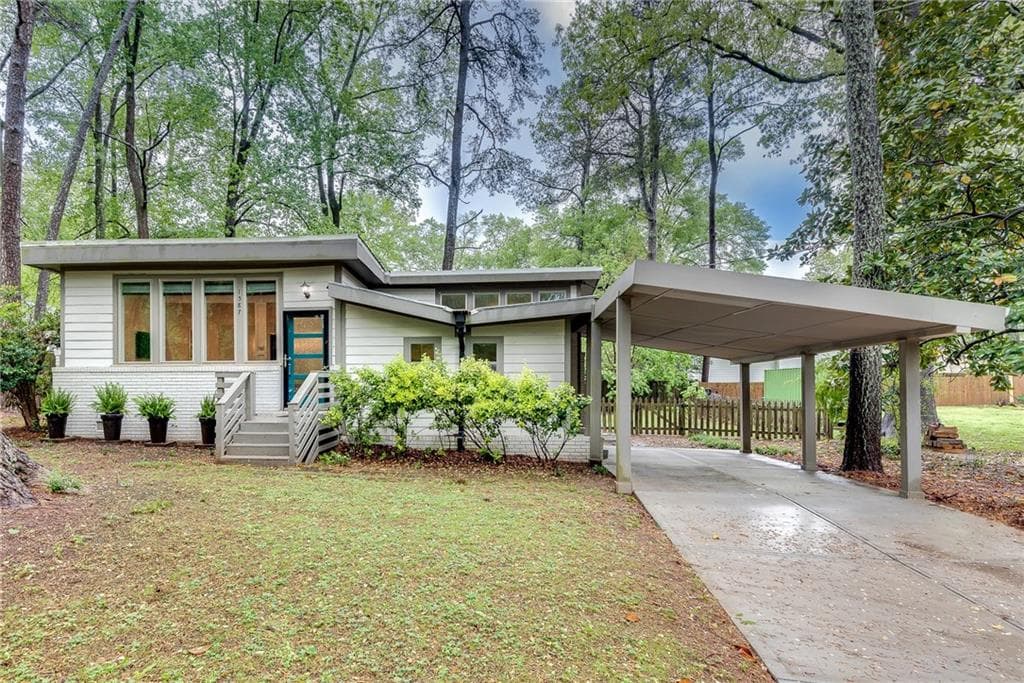 2 bedroom, 2 bathroom single family residence sold at 1587 Wainwright Drive, Atlanta, GA 30316