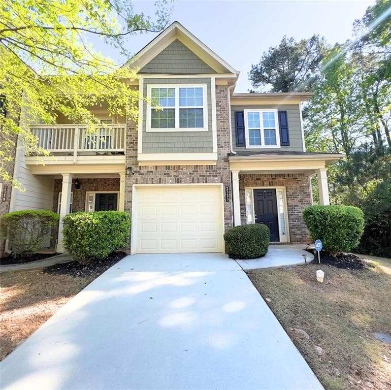 3 bedroom, 3 bathroom, 1,575 sq ft single family residence sold at 2333 Castle Keep Way, Atlanta, GA 30316