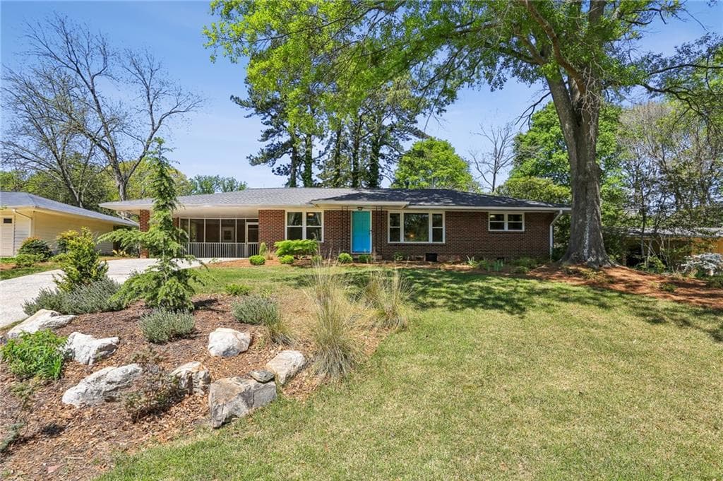 3 bedroom, 2 bathroom single family residence sold at 2419 Little John Trail, Marietta, GA 30067