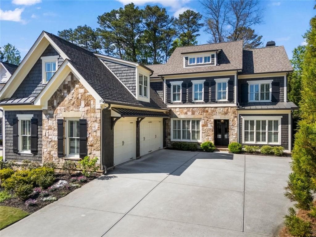 5 bedroom, 6 bathroom single family residence sold at 201 Belle Lane, Sandy Springs, GA 30328