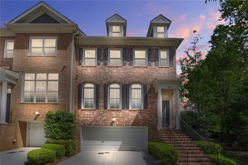 4 bedroom, 4 bathroom townhouse sold at 1561 MOSAIC Way, Smyrna, GA 30080