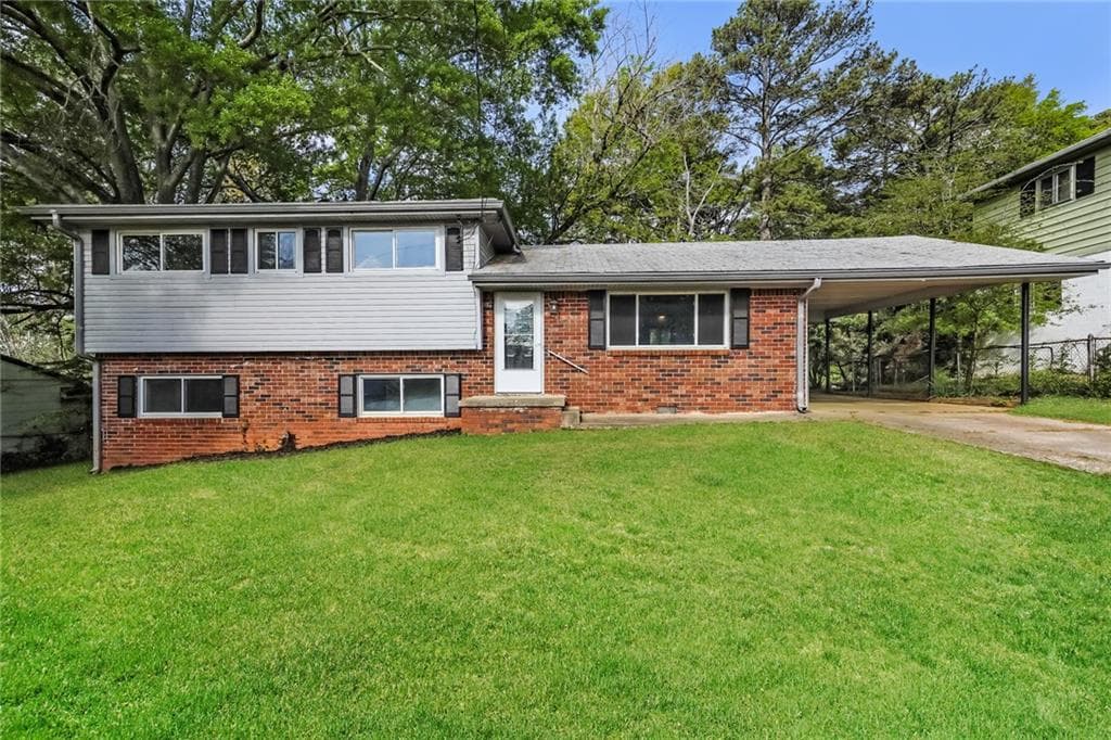 3 bedroom, 2 bathroom single family residence sold at 6497 King William Drive, Morrow, GA 30260