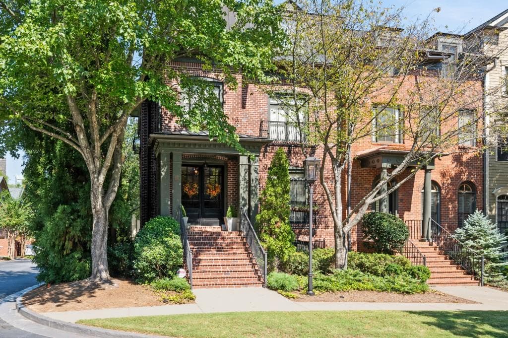 4 bedroom, 5 bathroom townhouse sold at 3127 Lenox Road 20, Atlanta, GA 30324