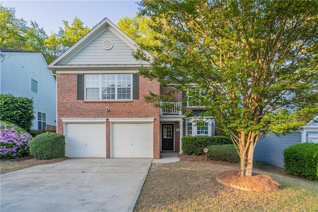 3 bedroom, 3 bathroom single family residence sold at 2545 Davenport Park Drive, Duluth, GA 30096