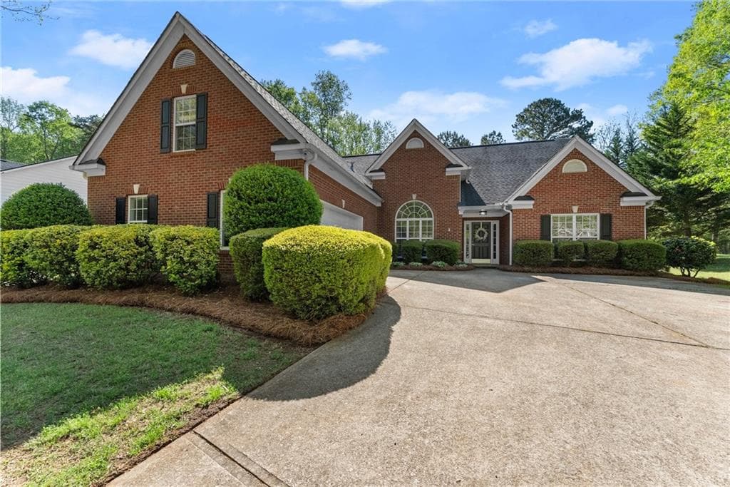 4 bedroom, 2 bathroom single family residence sold at 4133 Arbor Chase Road, Gainesville, GA 30507
