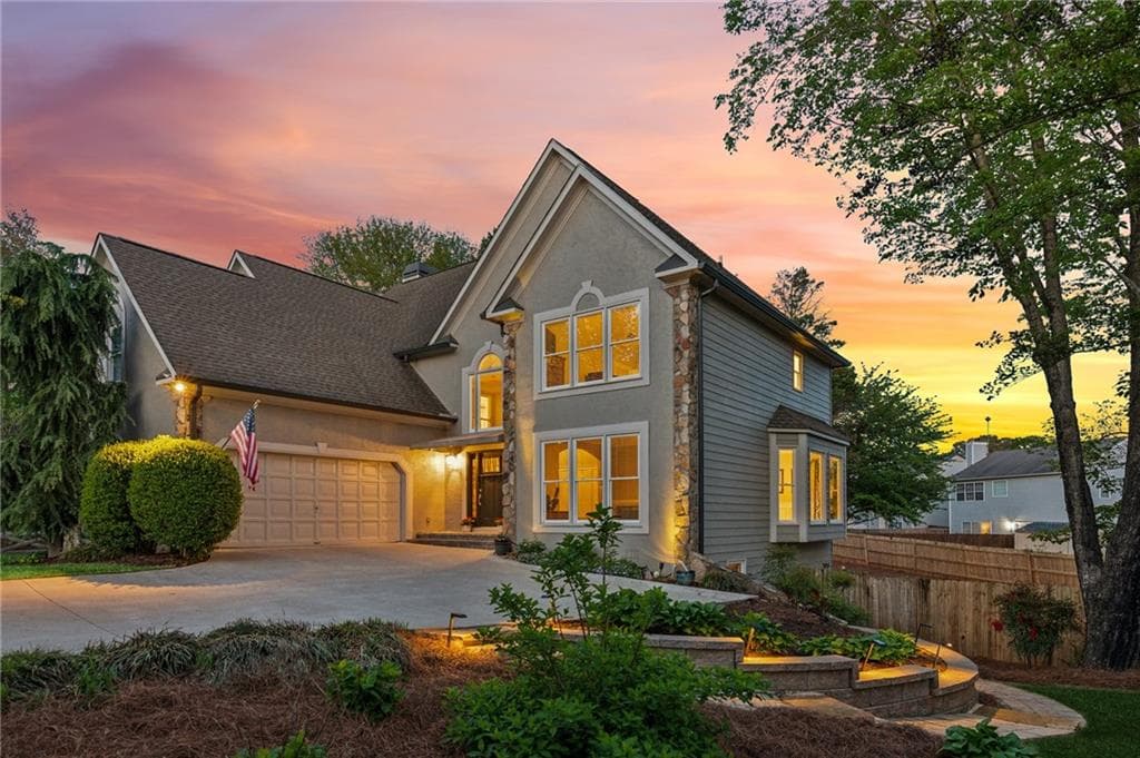 5 bedroom, 4 bathroom single family residence sold at 422 Laurian Way, Kennesaw, GA 30144