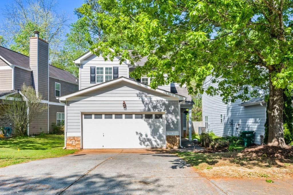 3 bedroom, 3 bathroom single family residence sold at 206 Cole Court, Canton, GA 30114