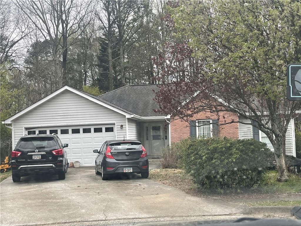 3 bedroom, 2 bathroom single family residence sold at 1116 Venice Circle, Lawrenceville, GA 30043