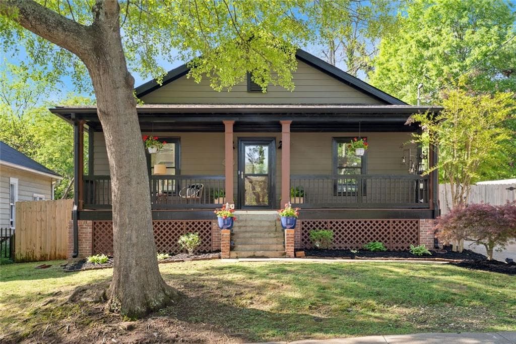 3 bedroom, 3 bathroom single family residence sold at 1168 Eggleston Street, Atlanta, GA 30310