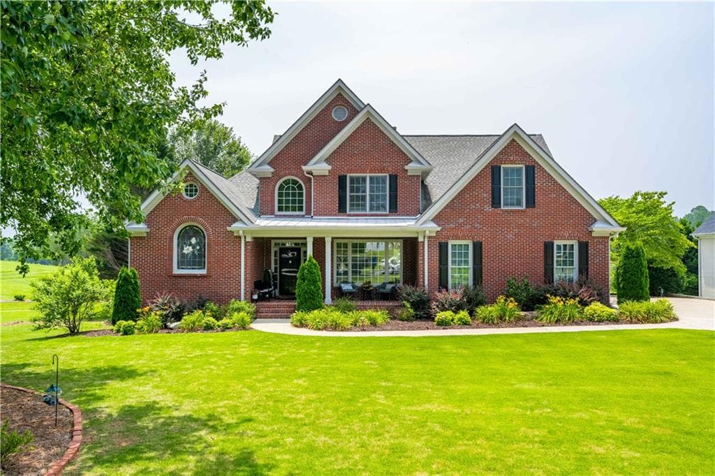 5 bedroom, 5 bathroom single family residence sold at 37 Gold Creek Court, Dawsonville, GA 30534