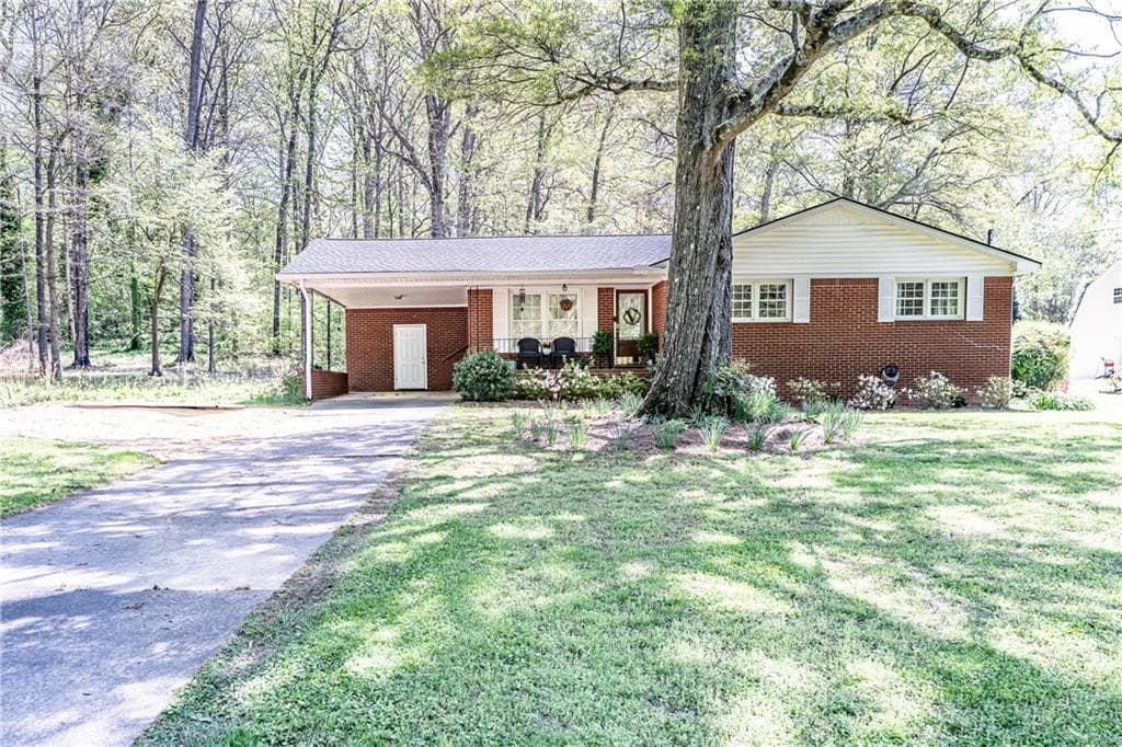 3 bedroom, 2 bathroom single family residence sold at 20 Cinnamon Lane, Rome, GA 30161