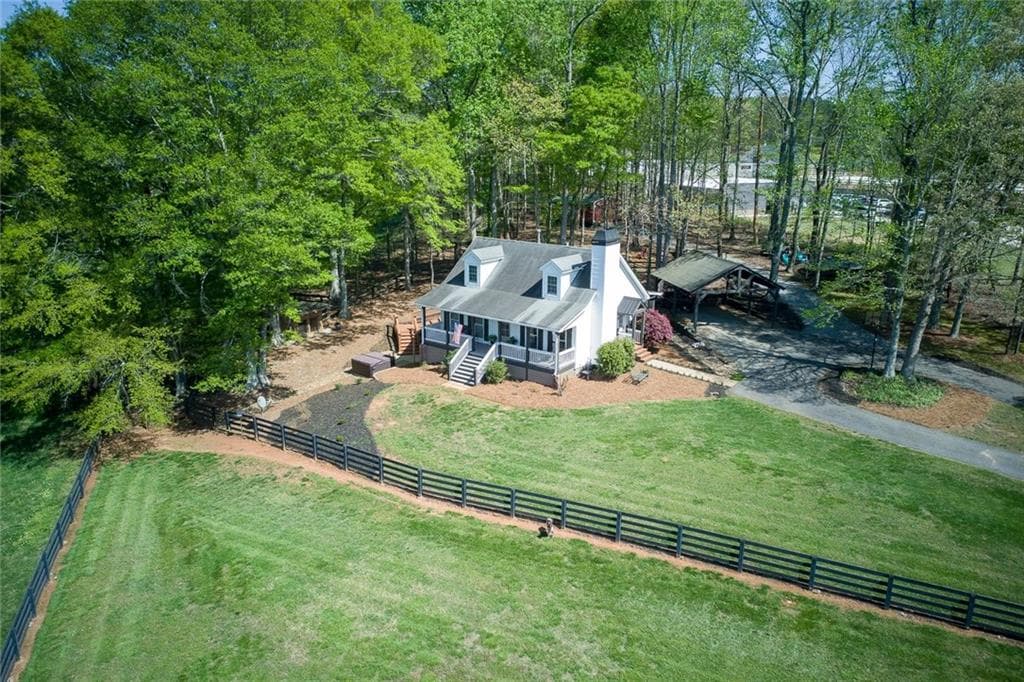 3 bedroom, 3 bathroom single family residence sold at 8132 Union Hill Road, Canton, GA 30115