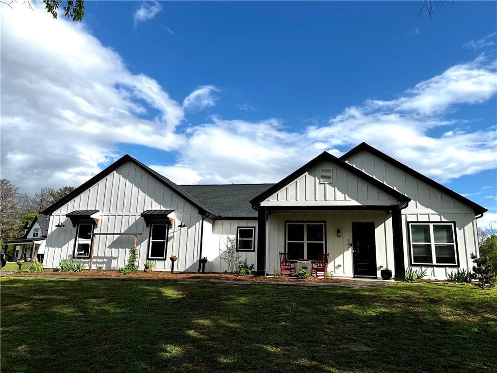 3 bedroom, 2 bathroom single family residence sold at 202 Dabbs Bridge Road, Dallas, GA 30132
