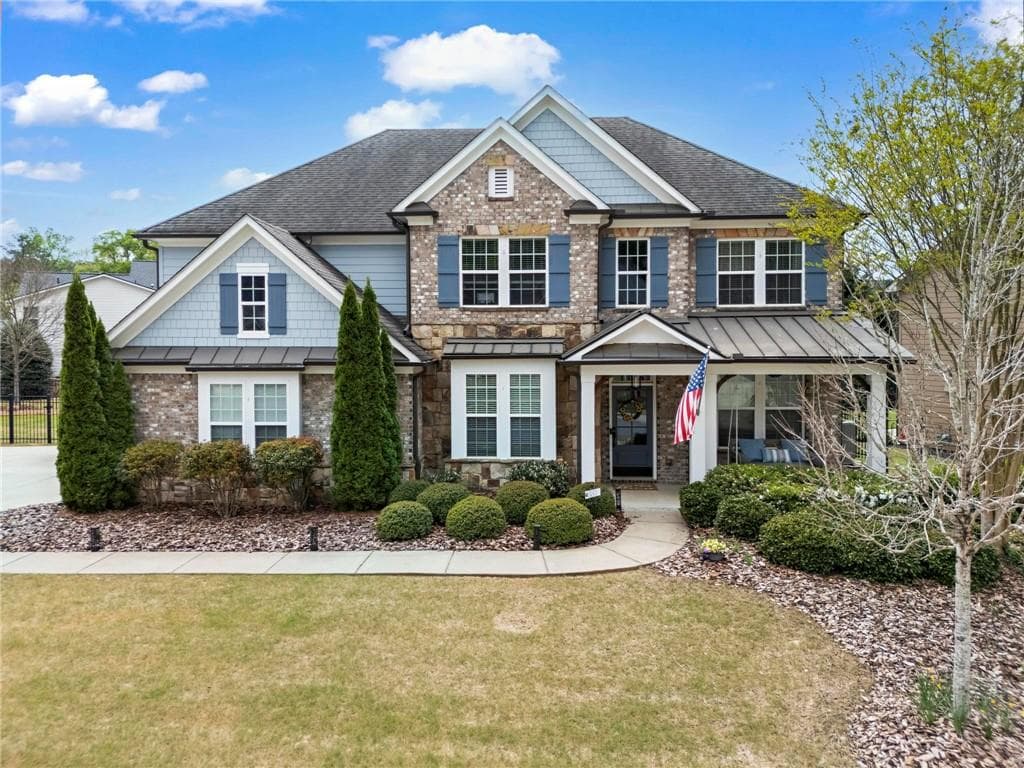5 bedroom, 3 bathroom single family residence sold at 331 Spotted Ridge Circle, Woodstock, GA 30188