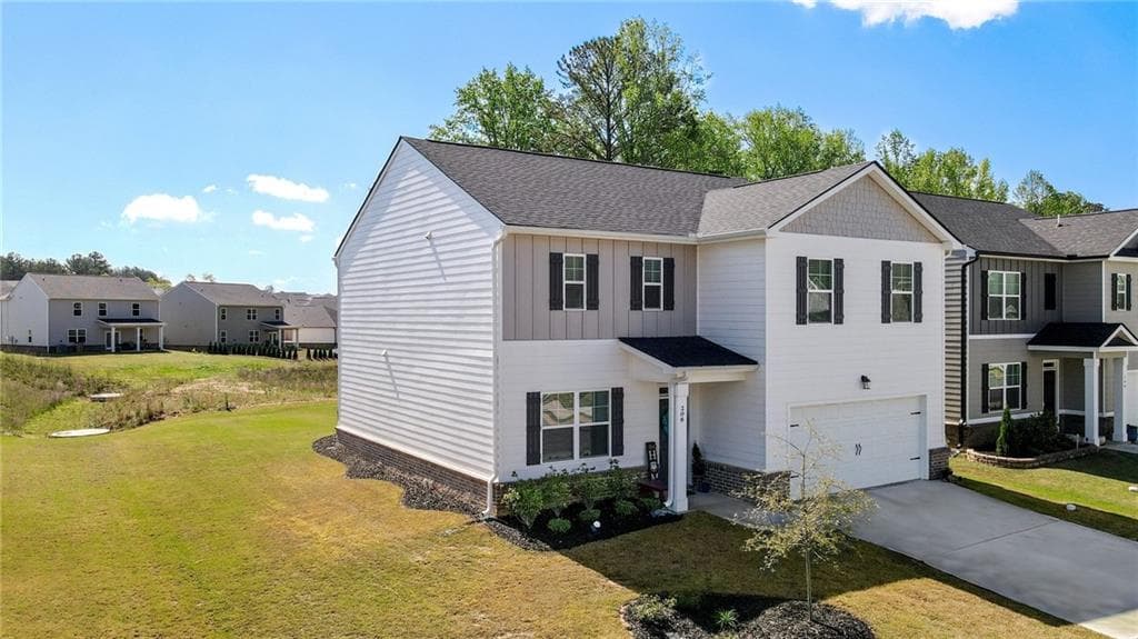 4 bedroom, 3 bathroom single family residence sold at 208 Canyon Ferry Way, Hoschton, GA 30548
