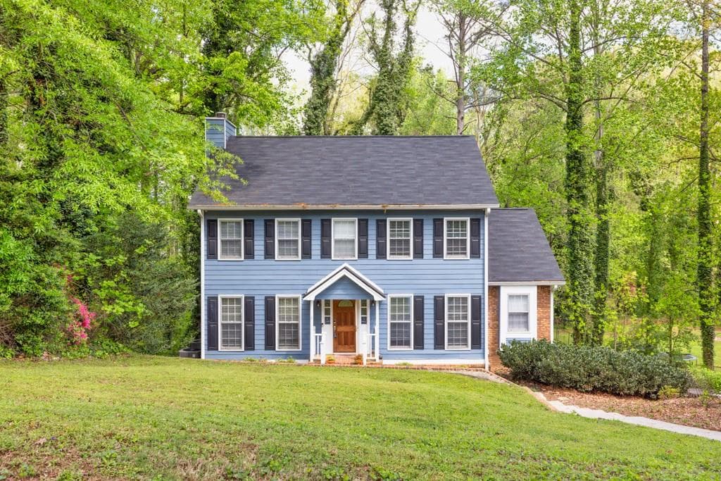 3 bedroom, 3 bathroom single family residence sold at 1972 Tanglewood Drive, Snellville, GA 30078