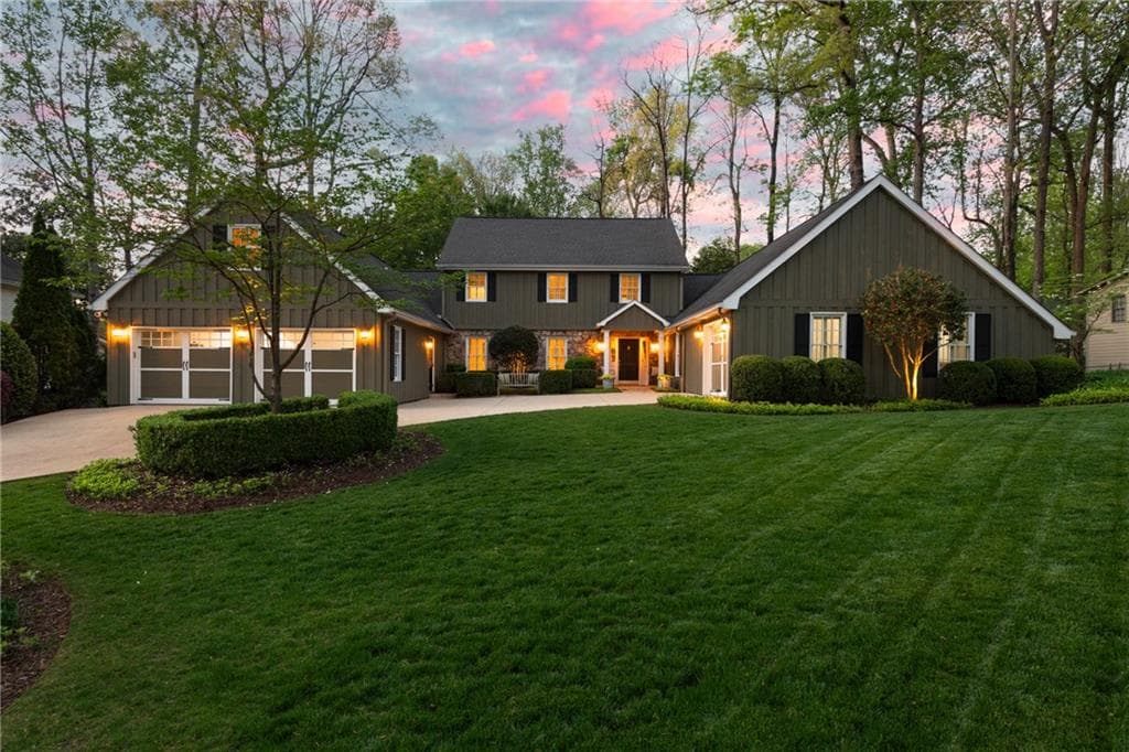 4 bedroom, 4 bathroom single family residence sold at 540 Cambridge Way, Atlanta, GA 30328