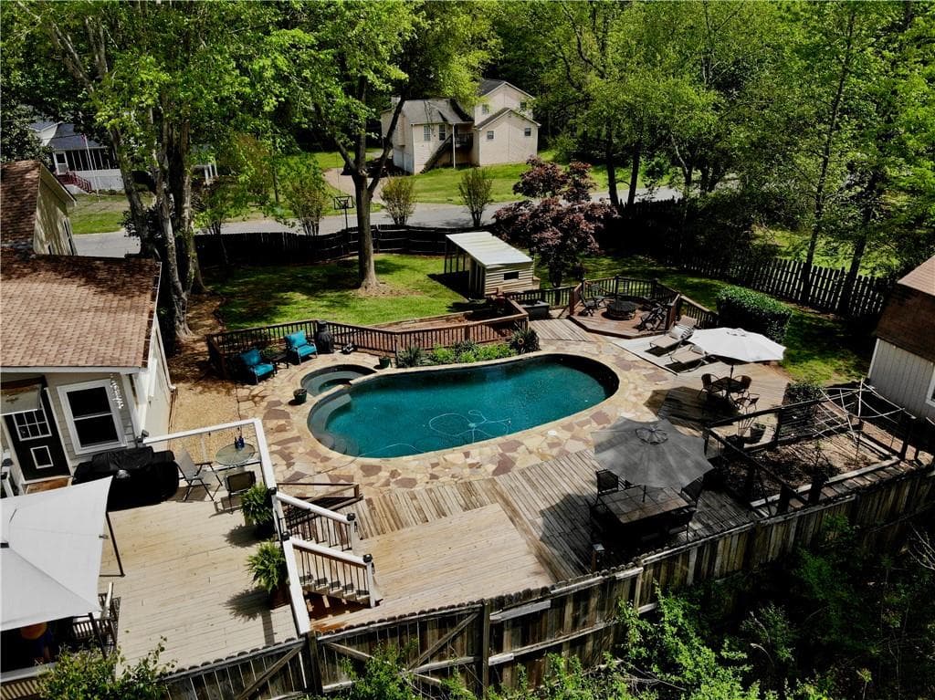 3 bedroom, 2 bathroom, 1,576 sq ft single family residence sold at 1643 Cumberland Trace, Acworth, GA 30102