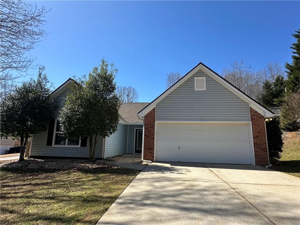 3 bedroom, 2 bathroom single family residence sold at 7101 Independence Drive, Flowery Branch, GA 30542