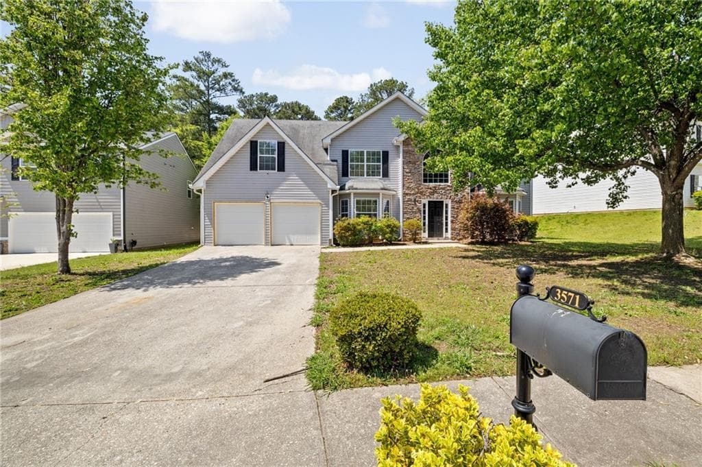 5 bedroom, 3 bathroom, 3,388 sq ft single family residence sold at 3571 Oakshire Way, Atlanta, GA 30354