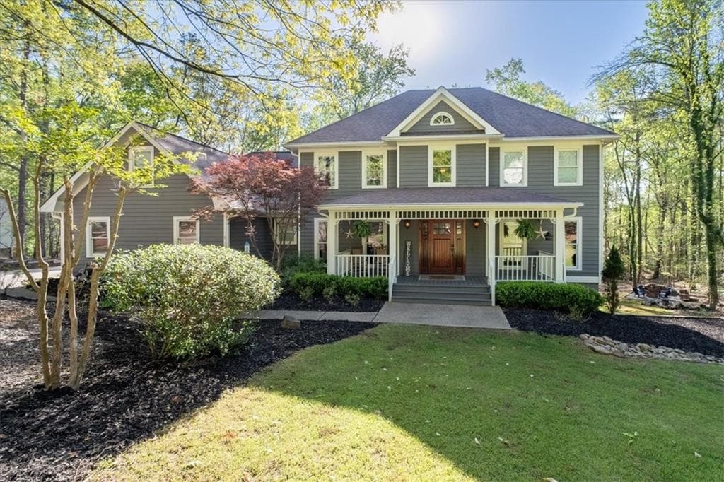 5 bedroom, 3 bathroom single family residence sold at 608 Apache Trail, Woodstock, GA 30189