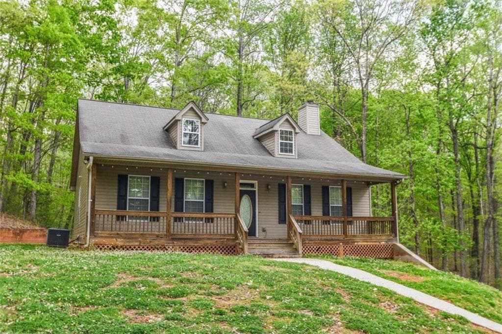 3 bedroom, 2 bathroom single family residence sold at 4993 Weaver Road, Gainesville, GA 30507