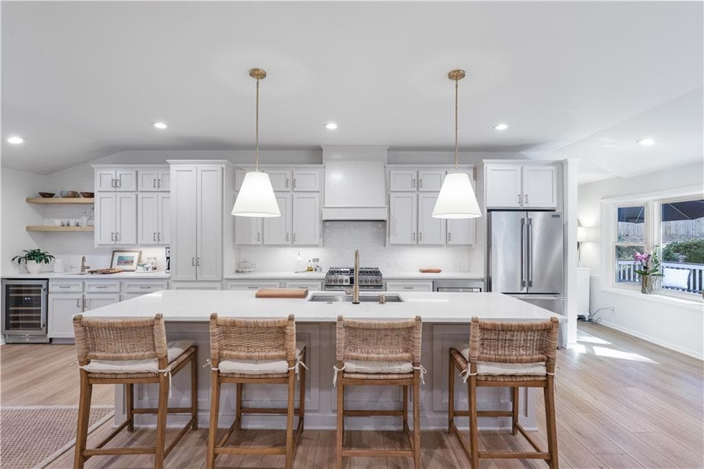 3 bedroom, 2 bathroom single family residence sold at 455 Grenock Circle, Atlanta, GA 30328