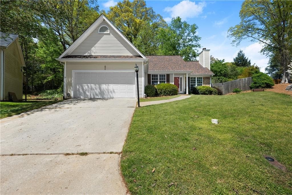 3 bedroom, 2 bathroom, 1,342 sq ft single family residence sold at 895 Charleston Court, Gainesville, GA 30501