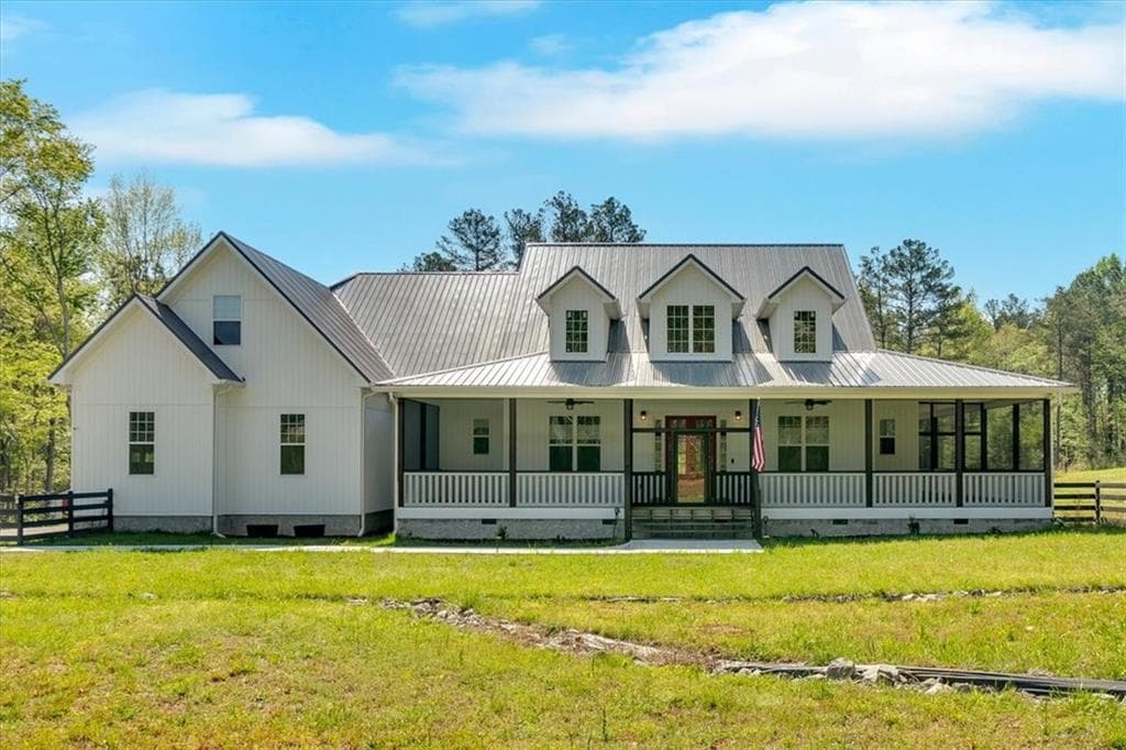4 bedroom, 4 bathroom single family residence sold at 139 Crabtree Drive, Tunnel Hill, GA 30755