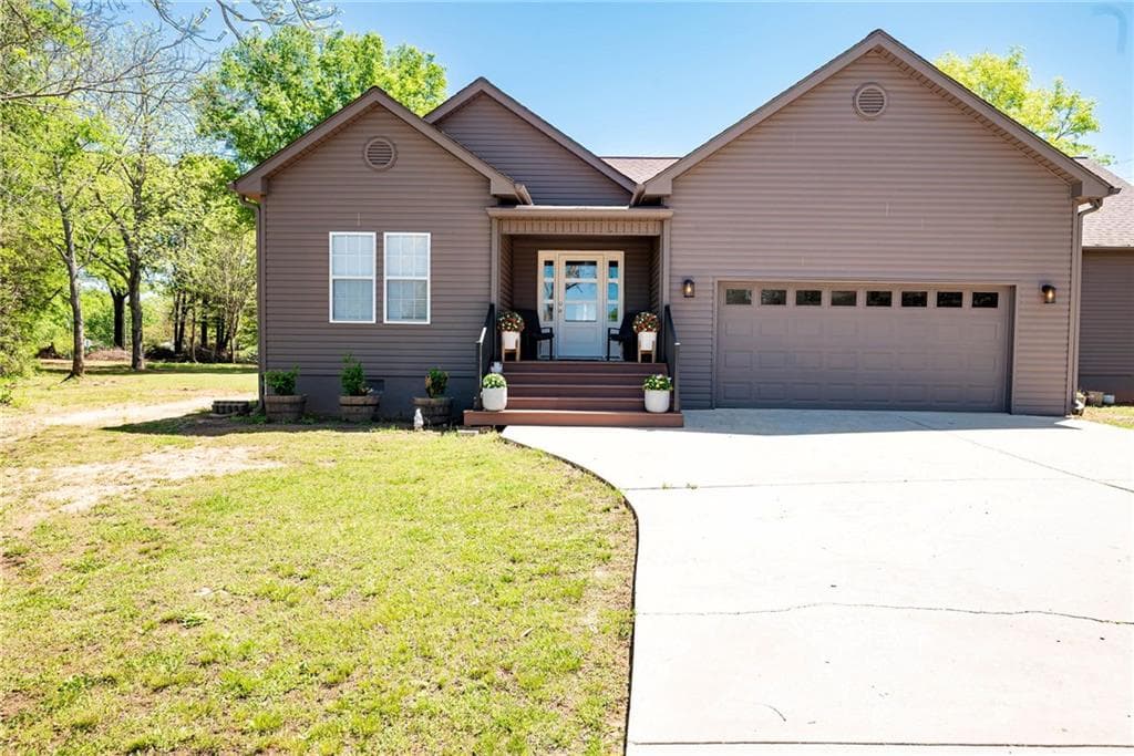 2189 Broad Street, Statham, GA 30666 — most recent listing photo