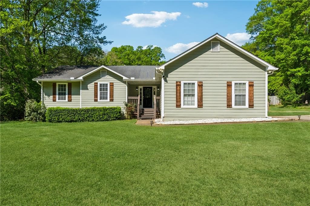 3 bedroom, 2 bathroom single family residence sold at 705 Trickum Valley Drive, Woodstock, GA 30188