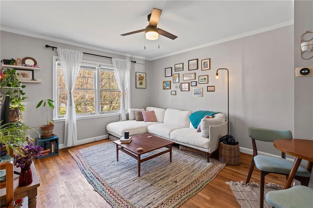 2 bedroom, 1 bathroom, 840 sq ft condominium sold at 542 Goldsboro Road C, Atlanta, GA 30307