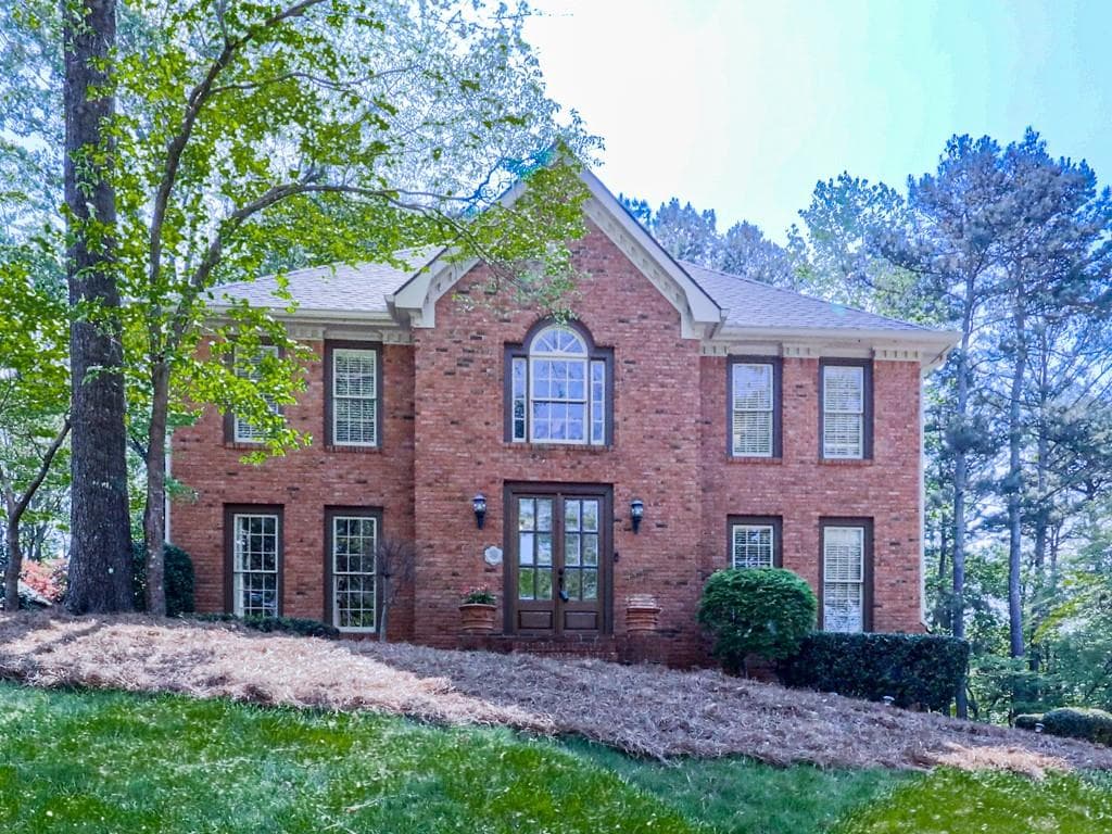 4 bedroom, 4 bathroom single family residence sold at 209 Lakeside Drive, Kennesaw, GA 30144