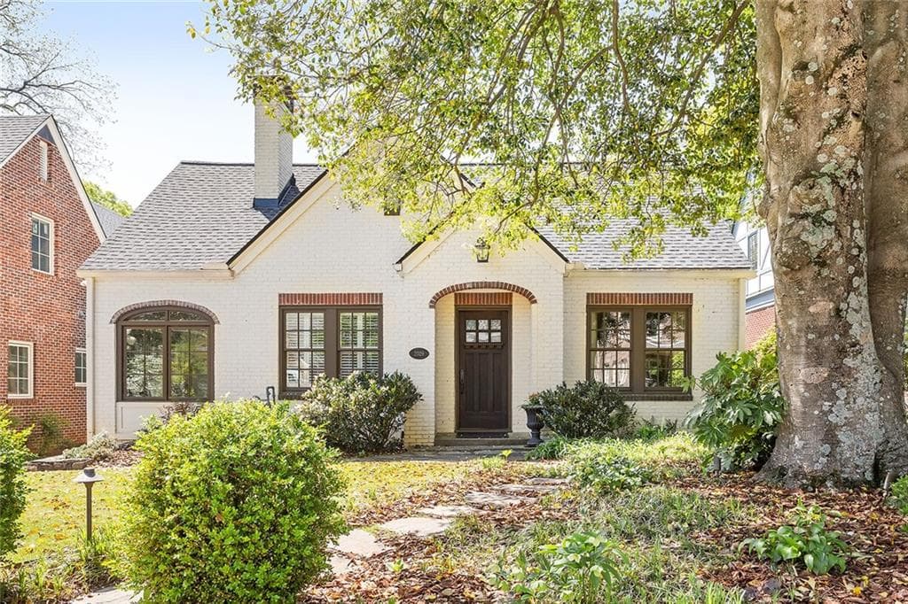 3 bedroom, 2 bathroom single family residence sold at 2029 Tuxedo Avenue, Atlanta, GA 30307