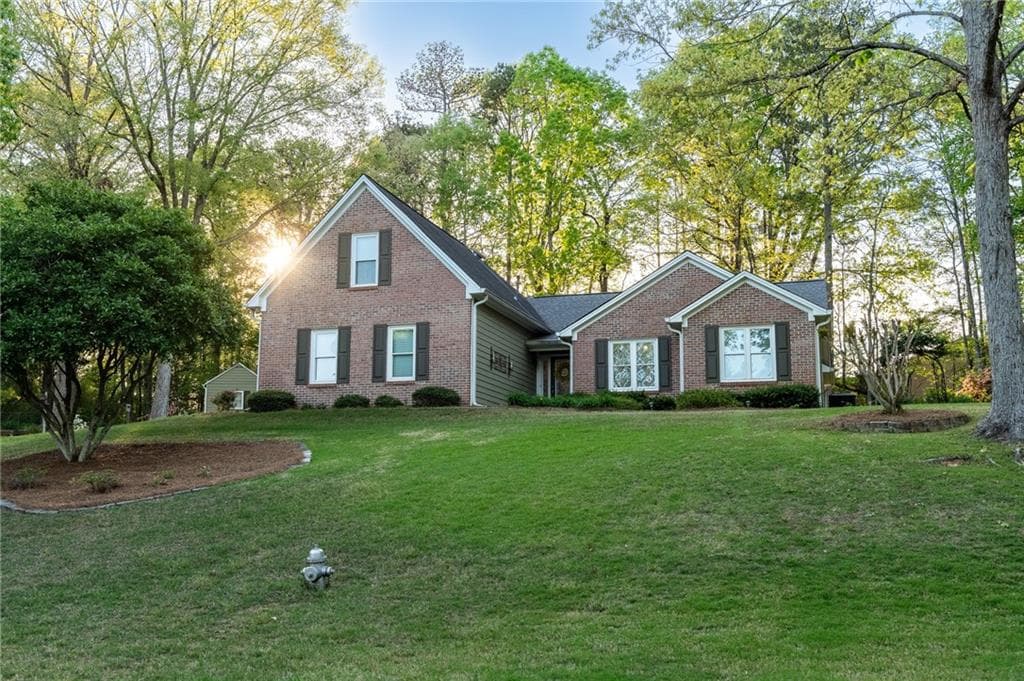 3 bedroom, 2 bathroom single family residence sold at 2380 Emerald Drive, Loganville, GA 30052