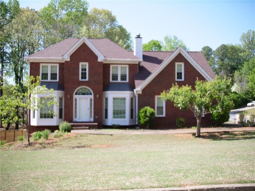 5 bedroom, 3 bathroom single family residence sold at 4909 Farm Valley Drive, Woodstock, GA 30188