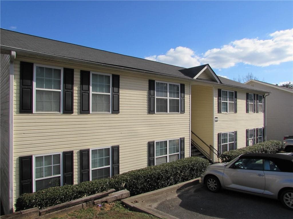 quadruplex sold at 1600 Stonehaven Circle, Cartersville, GA 30121