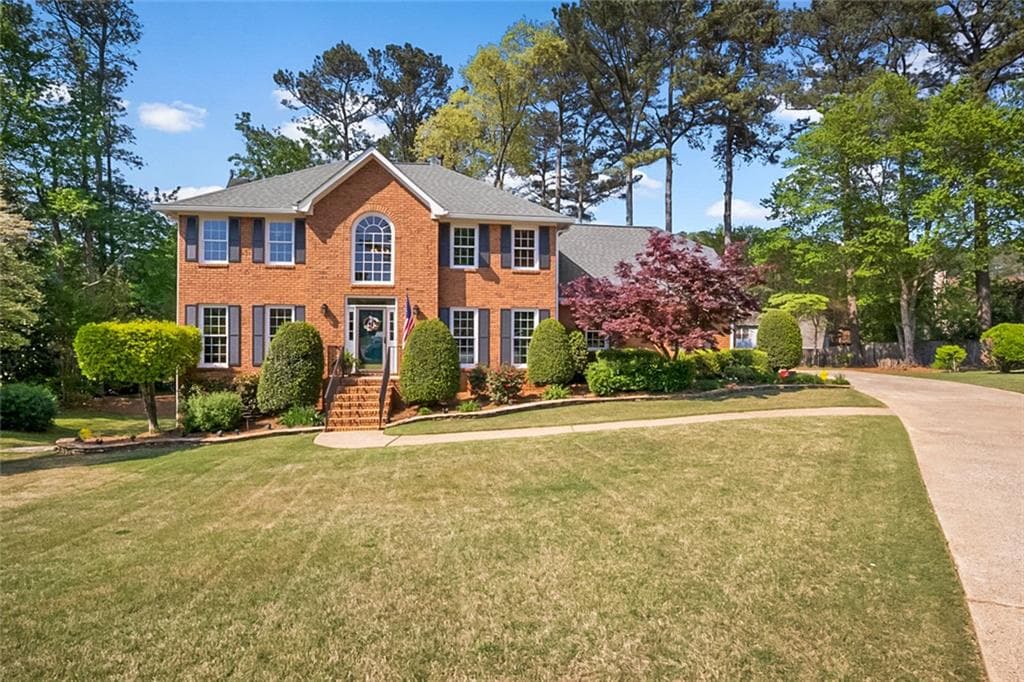 5 bedroom, 4 bathroom single family residence sold at 744 Edgewater Lane, Kennesaw, GA 30144