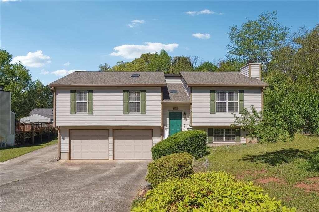 3 bedroom, 3 bathroom single family residence sold at 2816 Pine Meadow Drive, Marietta, GA 30066