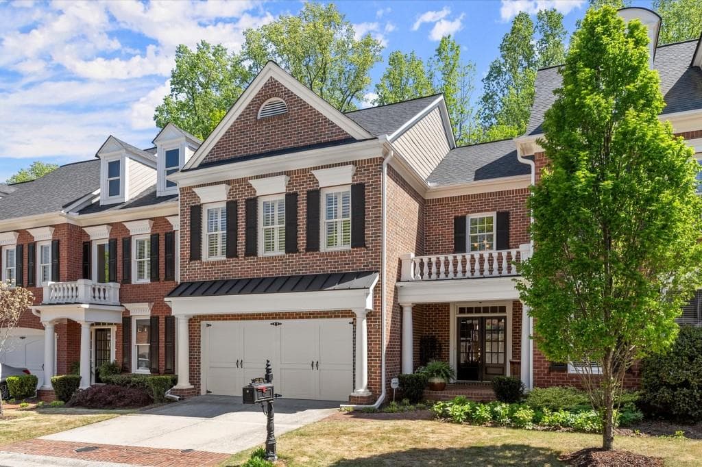 4 bedroom, 4 bathroom townhouse sold at 12150 Dancliff Trace, Alpharetta, GA 30009
