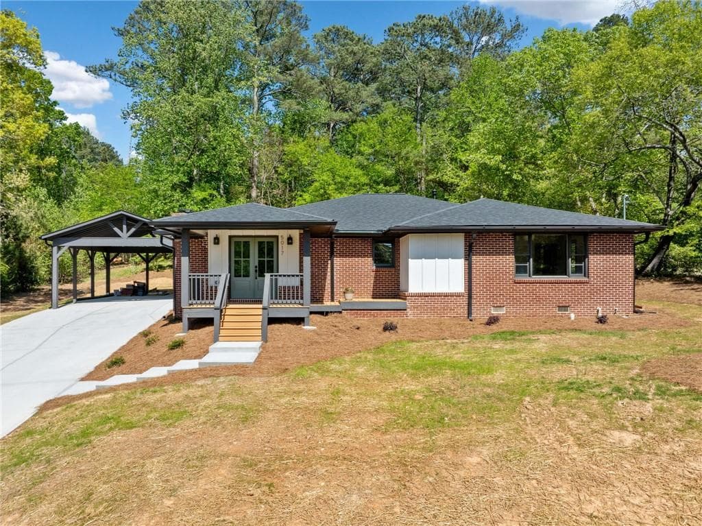 4 bedroom, 3 bathroom single family residence sold at 5017 Spring Hill Drive, Sugar Hill, GA 30518